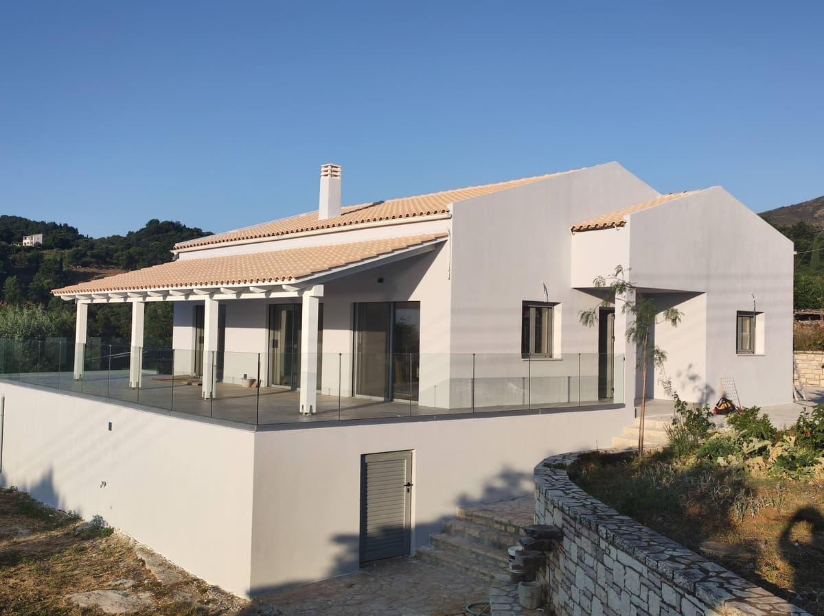 Completed Villa in Sinies